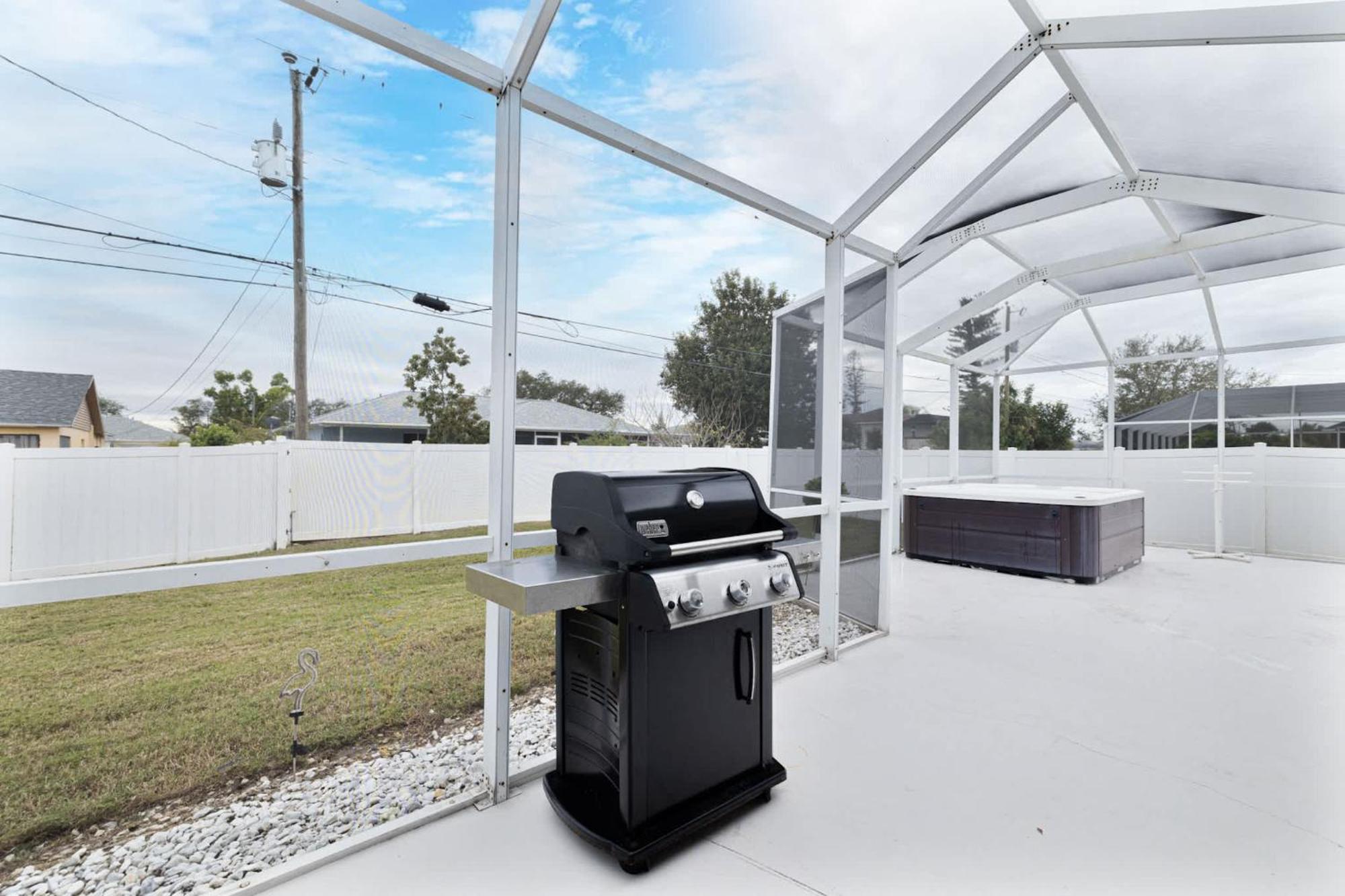 Endless Summer Retreat Jacuzzi 3Kingbed Airhockey Cape Coral Buitenkant foto