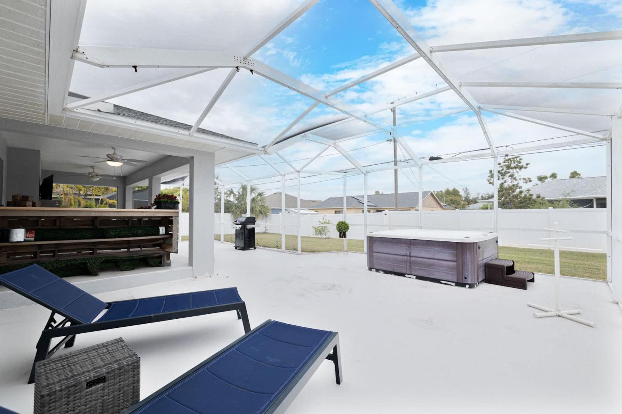 Endless Summer Retreat Jacuzzi 3Kingbed Airhockey Cape Coral Buitenkant foto